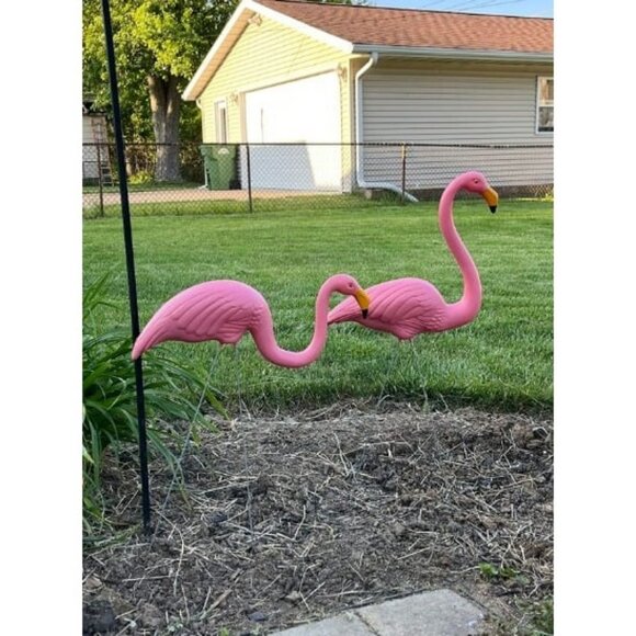 Pink Flamingo Yard Decorations Pack of 4 Flamingos Decor Ornaments - Picture 1 of 2